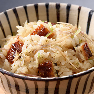 創業安政三年 下鴨茶寮
<br>【夏季限定】鰻と牛蒡の炊込みご飯