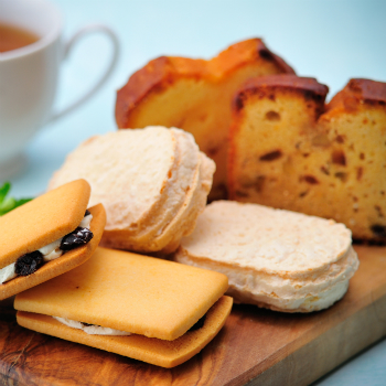 スイーツギフト18個 送料無料 ラロシェル 坂井宏行 監修 | G-Call