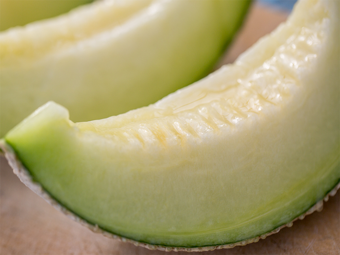 糖度15度以上！まるまる育ったまるみメロン東串良産高級メロン ｜ G