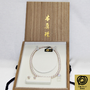 三重ブランド アコヤ真珠８.５〜９.０ミリネックレス・ペア珠(ピアスまたはイヤリング)