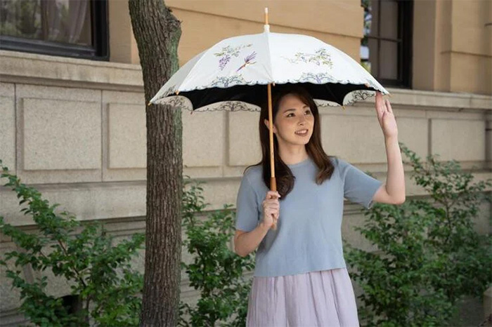 シノワズリーモダン京都】女優日傘プレミアム芍薬刺繍かわず張り